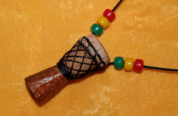 Djemb&eacute; Art Schmuck Trommeln