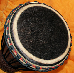 Bougarabou Trommel aus Mali Trommelfell