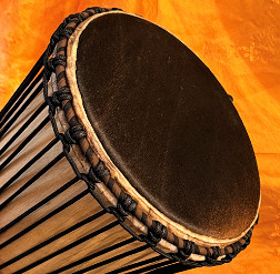Bougarabou Trommel aus Mali Trommelfell