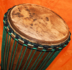 Bougarabou Trommel aus Mali Trommelfell