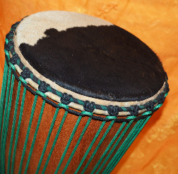 Bougarabou Trommel aus Mali Trommelfell