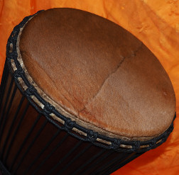 Bougarabou Trommel aus Mali Trommelfell