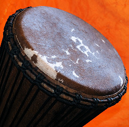 Bougarabou Trommel aus Mali Trommelfell