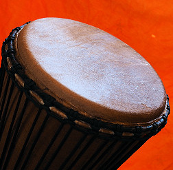 Bougarabou Trommel aus Mali Trommelfell