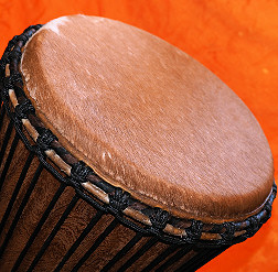 Bougarabou Trommel aus Mali Trommelfell