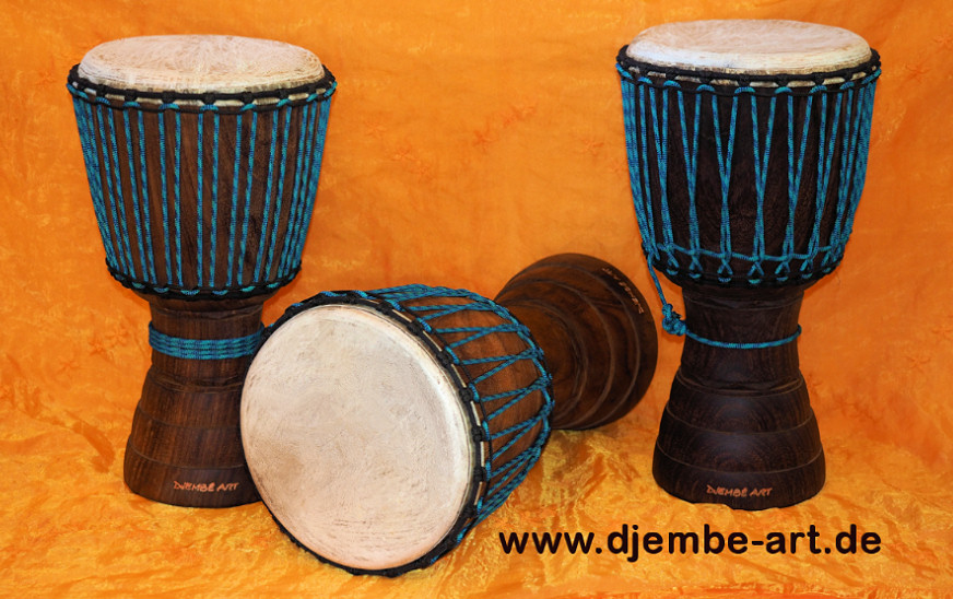 Djembe Trommel Serie 'Tortuga Groove' von Djembe Art aus der Elfenbeinküste, Westafrika