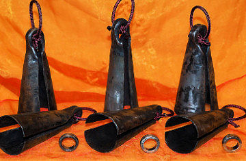 Dundun Glocke, Afrikanische Eisenglocke, Khassonke Glocke, Basstrommelglocke von Djembé Art